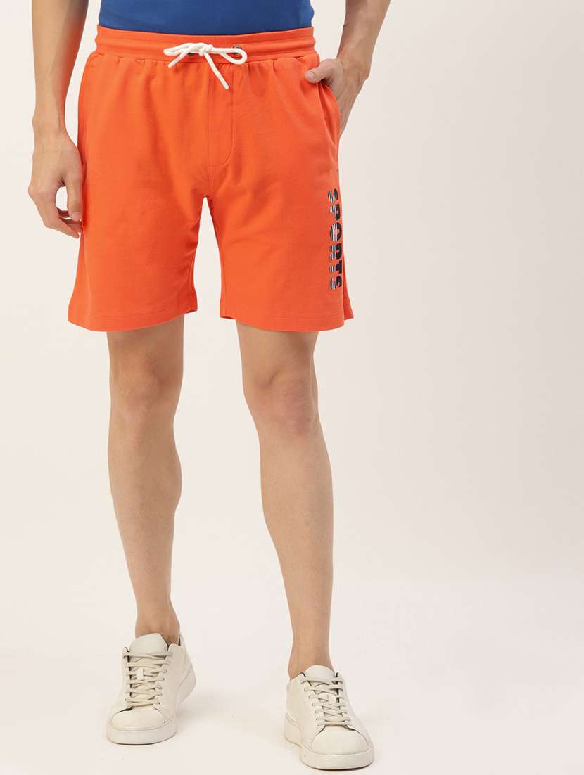 men mid rise placement print shorts