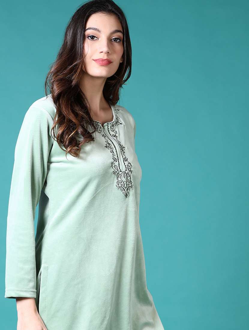 women embroidered kurta pant set  - 21636457 -  Standard Image - 3