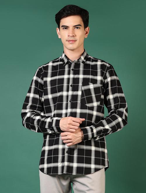 men checkered long sleeves casual shirt - 21636477 - Standard Image - 0