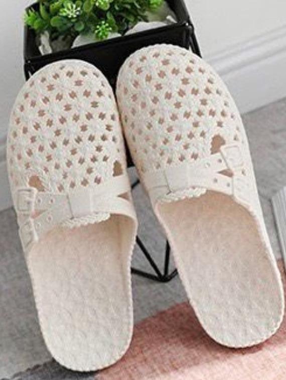 women white cutwork flip flop - 21637767 -  Zoom Image - 0
