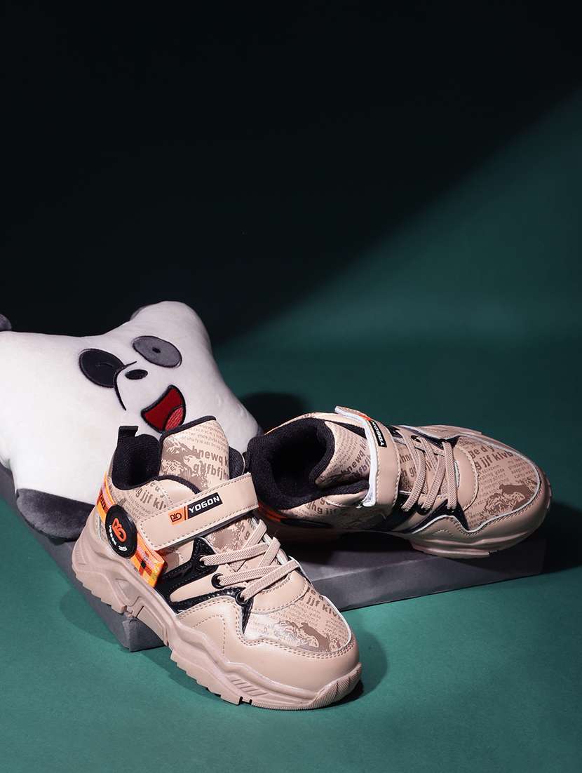 boy solid lace-up sneaker