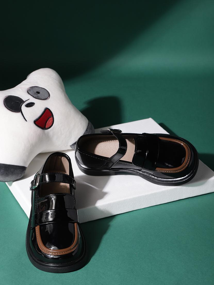 kids black solid leather loafer - 21638313 - Zoom Image - 0