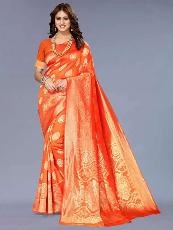 women self design banarasi saree with blouse