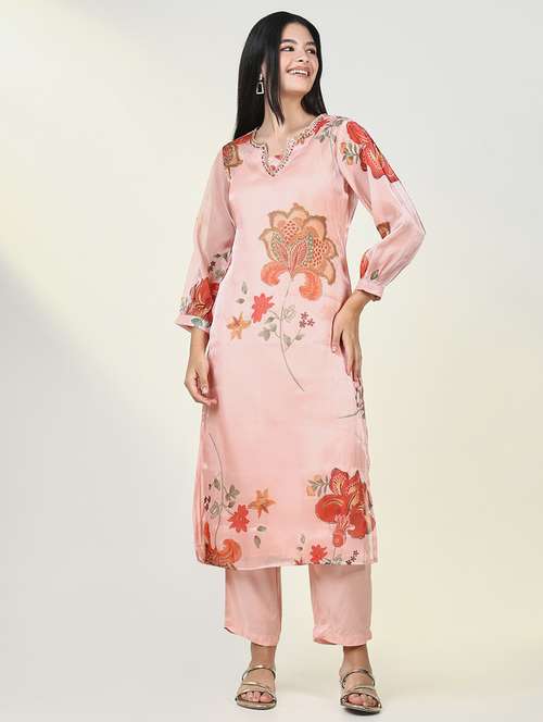 women peach floral printed kurta pant set - 21643221 - Standard Image - 0