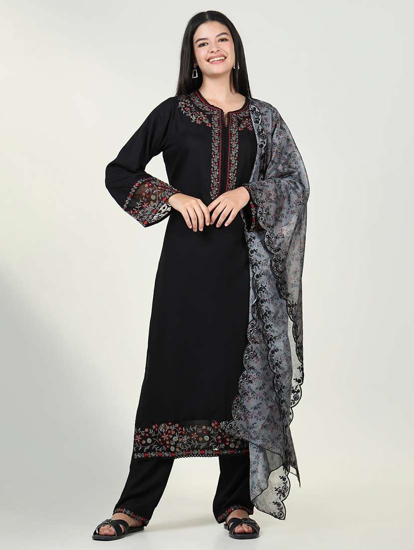 women embroidered kurta pant set with dupatta