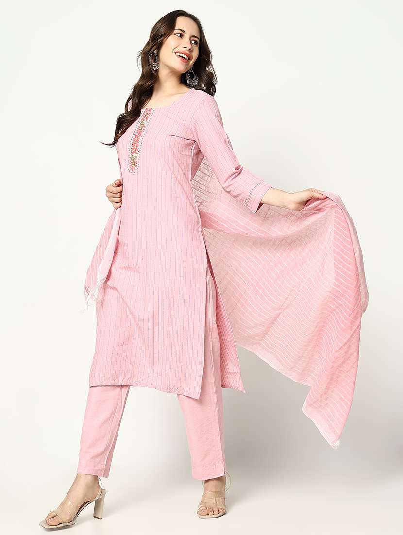 women three quarter sleeve kurta pant with dupatta set - 21643253 -  Standard Image - 5