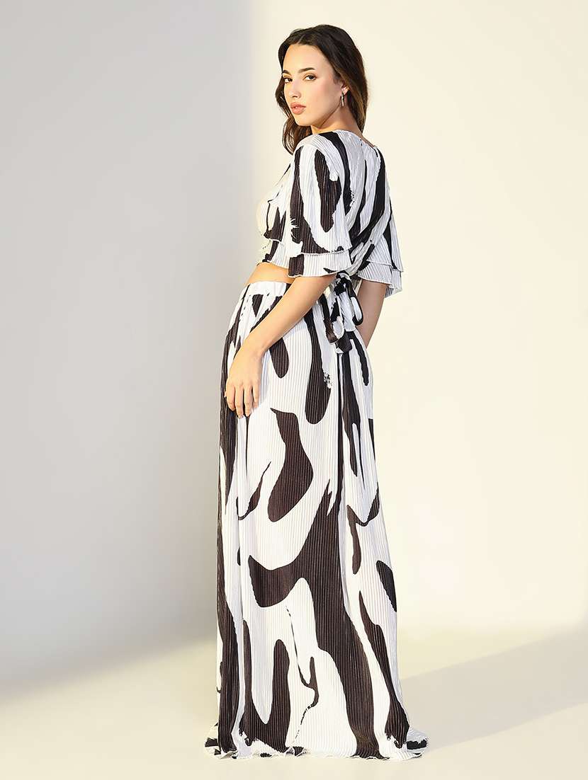 women printed top and skirt co-ord set - 21643272 -  Standard Image - 3