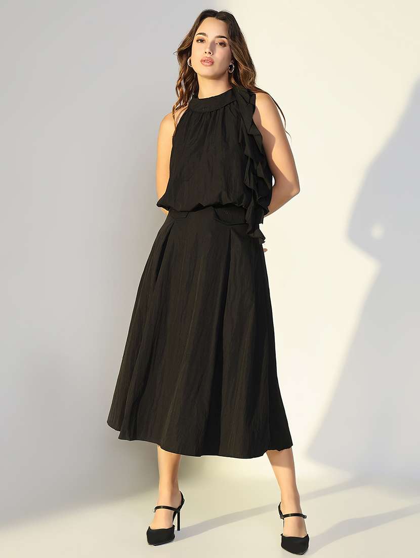 women solid top and skirt co-ord set