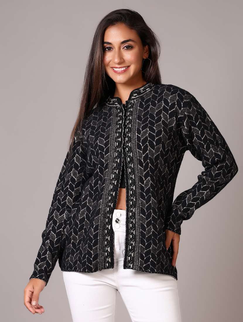 women self designed long sleeves cardigan