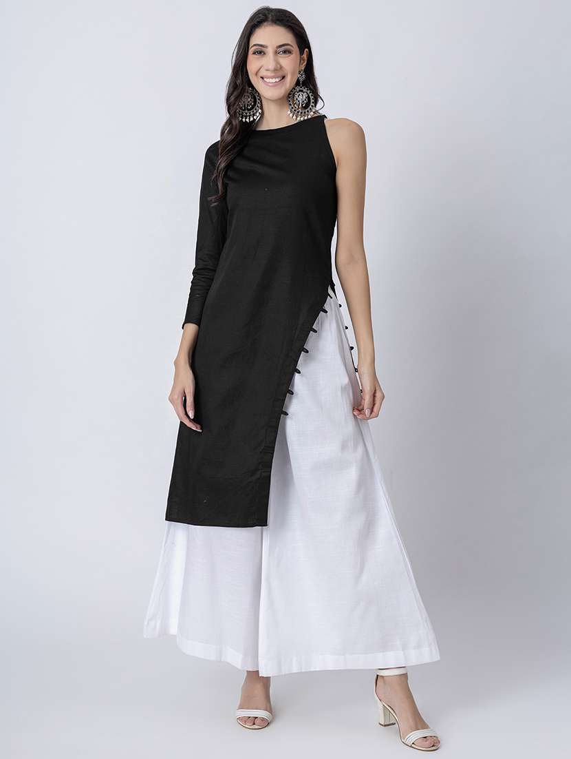 women solid boat neck front slit kurta - 21645819 -  Zoom Image - 0