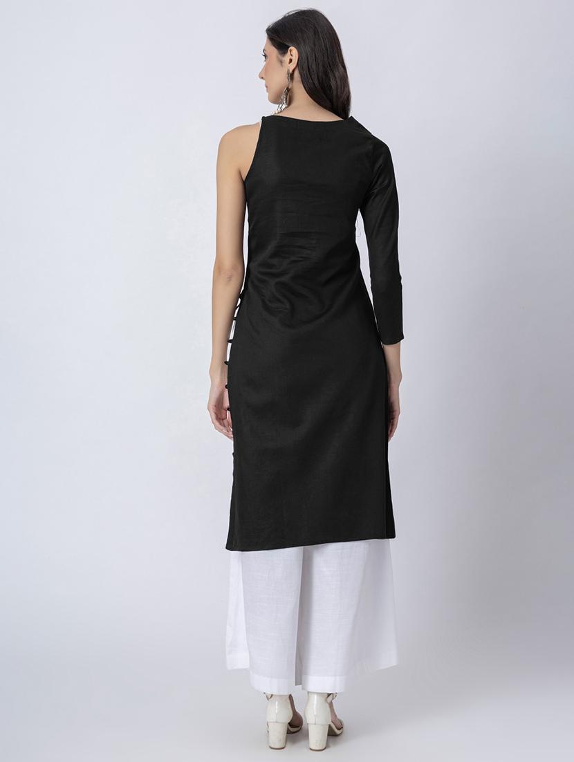 women solid boat neck front slit kurta - 21645819 - Standard Image - 3