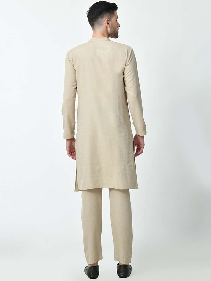 men solid front pleated mandarin neck long kurta - 21646604 -  Standard Image - 3