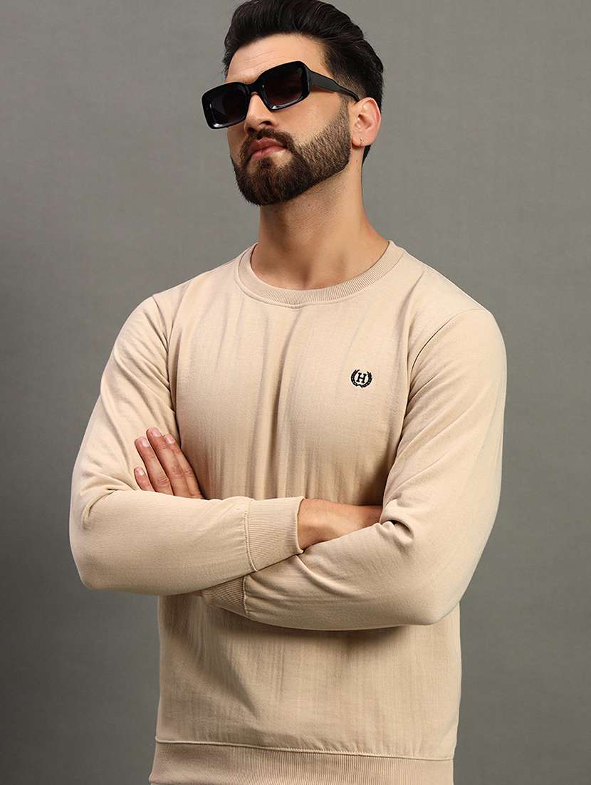 men solid regular fit sweatshirt