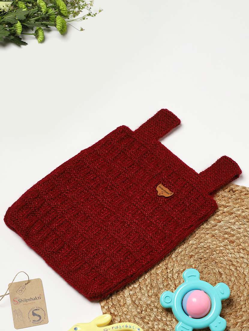 girls self design sleeveless sweater