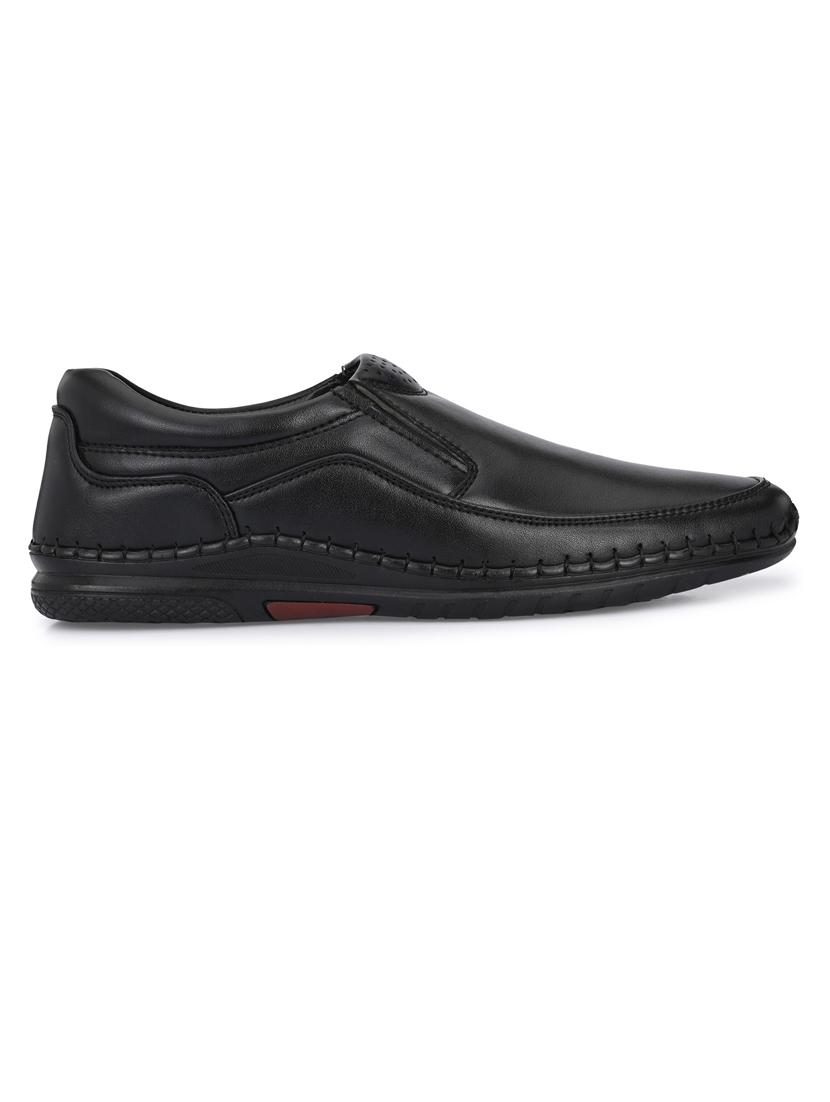 men black plain slip on formal shoes - 21647299 - Standard Image - 3