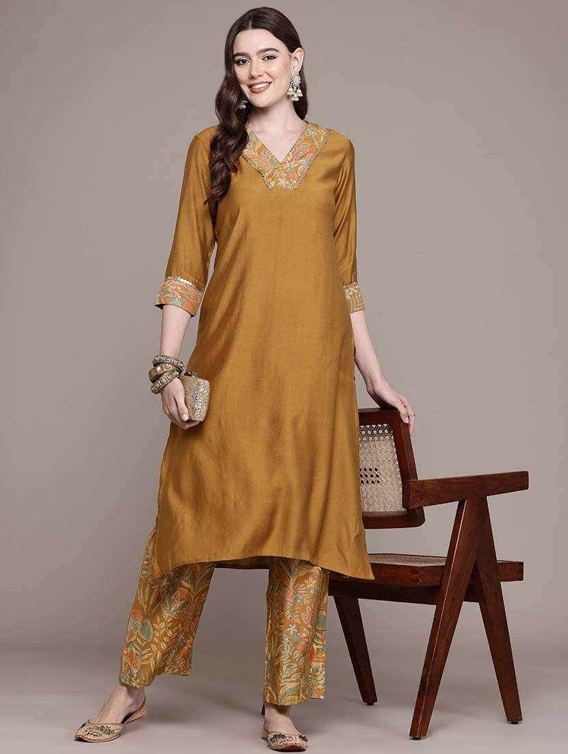 women solid v neck kurta palazzo set - 21648669 -  Standard Image - 3
