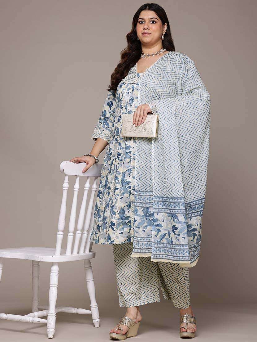 women three quarter sleeve kurta pant with dupatta set - 21648681 -  Standard Image - 3