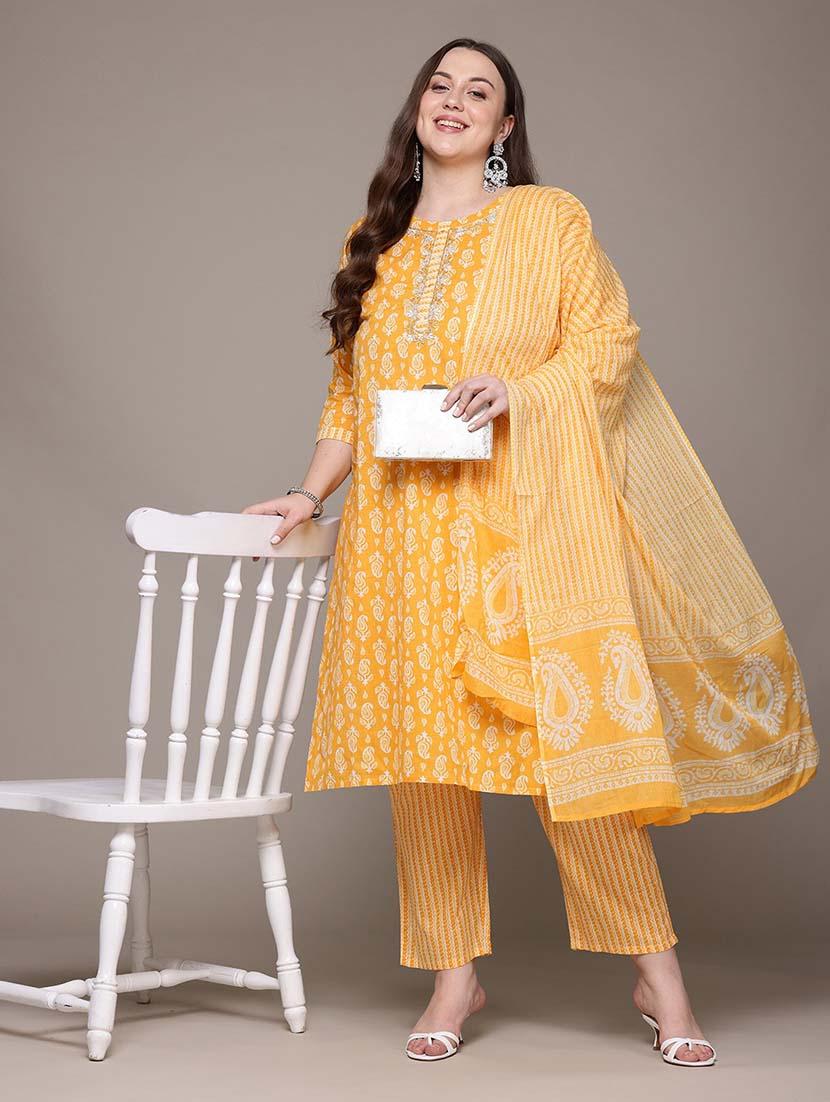 women three quarter sleeve kurta pant with dupatta set - 21648696 - Standard Image - 3