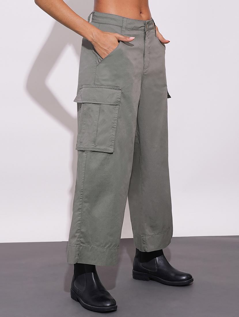 globus women dark grey cotton mid-rise cargo style wide leg trousers - 21648720 - Standard Image - 3