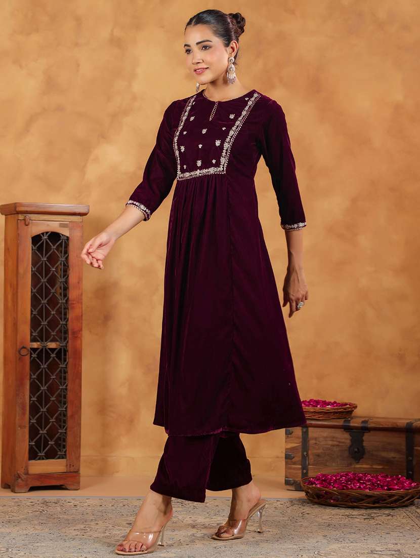 women purple embroidered kurta pant set - 21648918 - Standard Image - 3