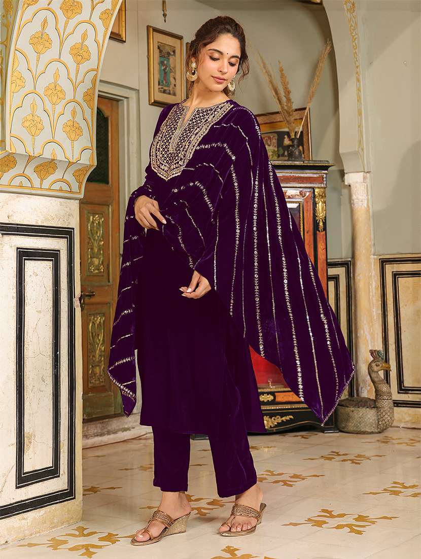 women embroidered kurta pant set with duaptta - 21648930 - Standard Image - 3