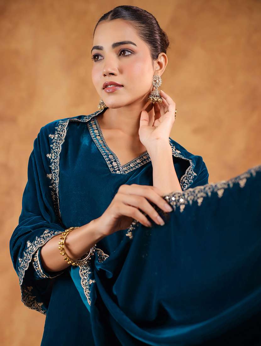 women embroidered kurta pant set with duaptta - 21648937 - Standard Image - 5