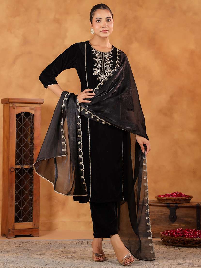 women embroidered kurta pant set with duaptta - 21648942 - Zoom Image - 0