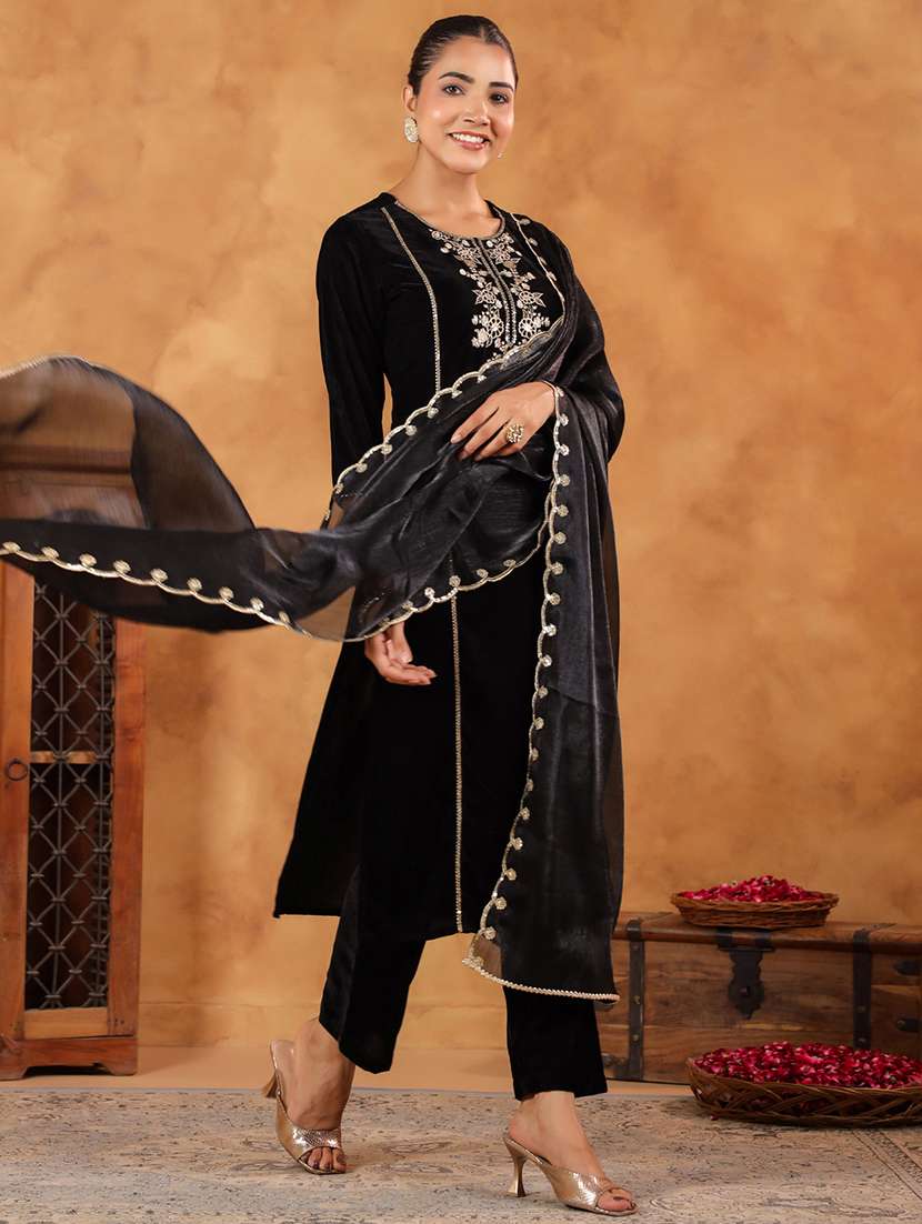 women embroidered kurta pant set with duaptta - 21648942 - Standard Image - 3