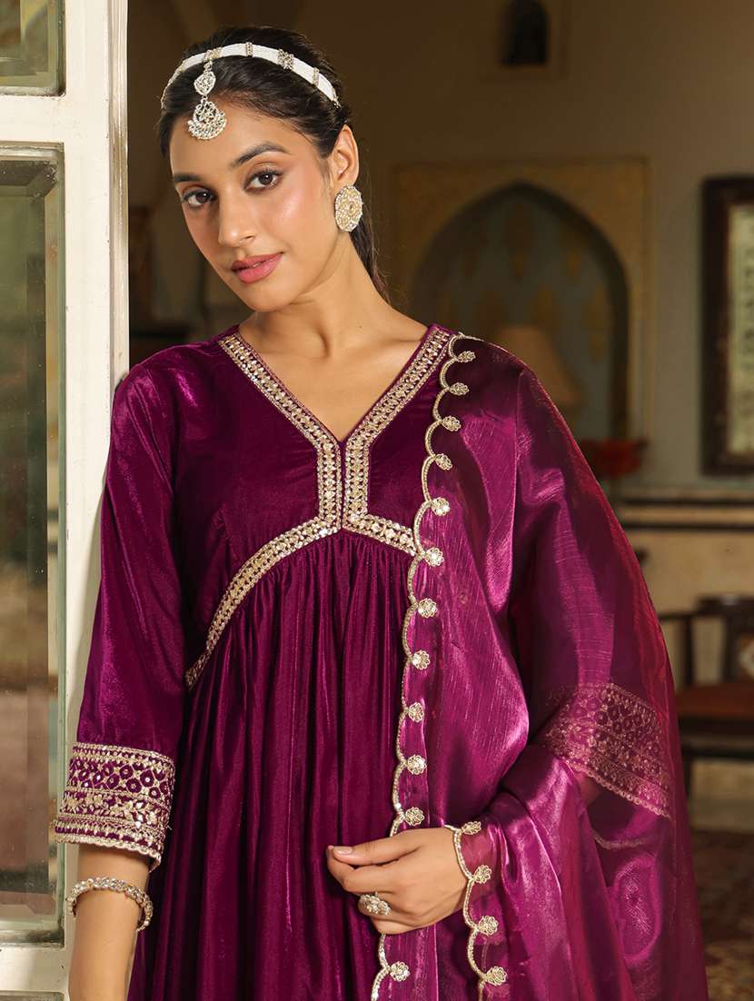 Women Embroidered Kurta Pant Set With Duaptta - 21648944 -  Standard Image - 5