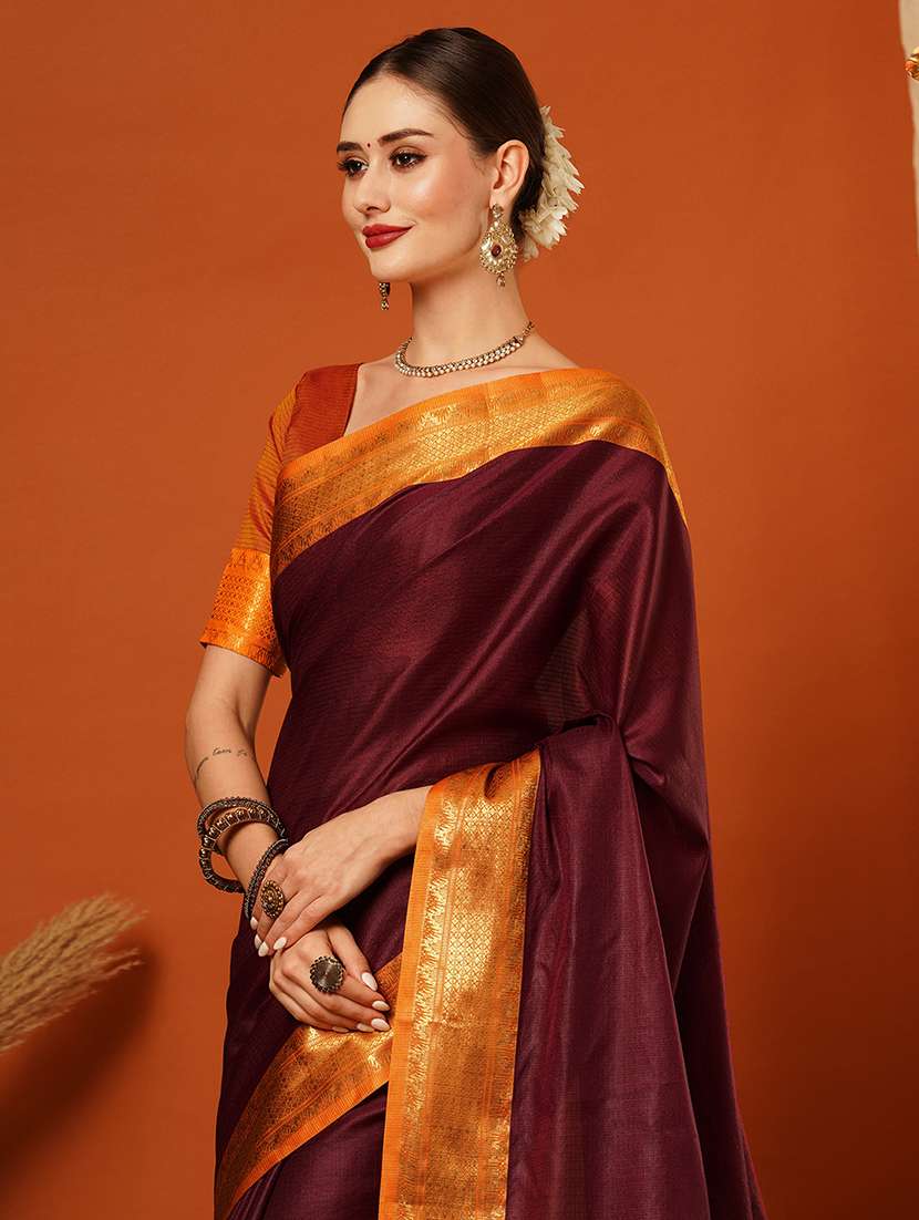 women solid bordered saree - 21649517 -  Standard Image - 3