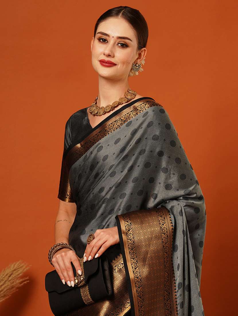 women printed bordered saree - 21649536 -  Standard Image - 3