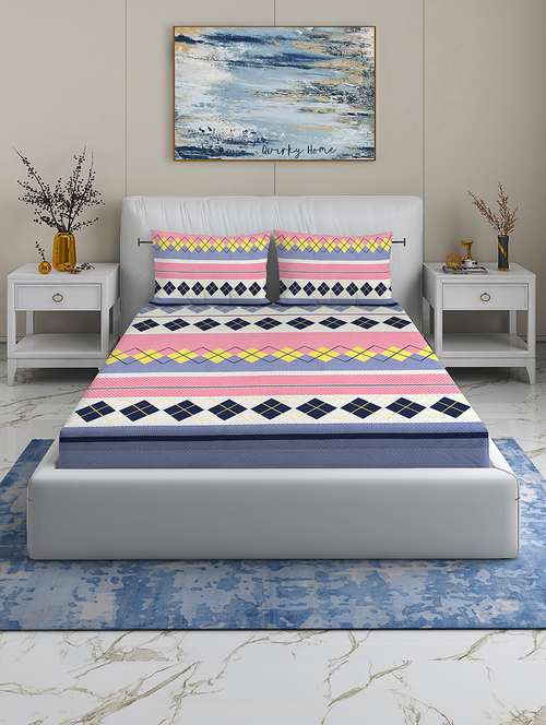 quirky home rome cotton blend fitted queen bedsheet with 2 pillow cover | pink bue diamond - 21649697 -  Standard Image - 0