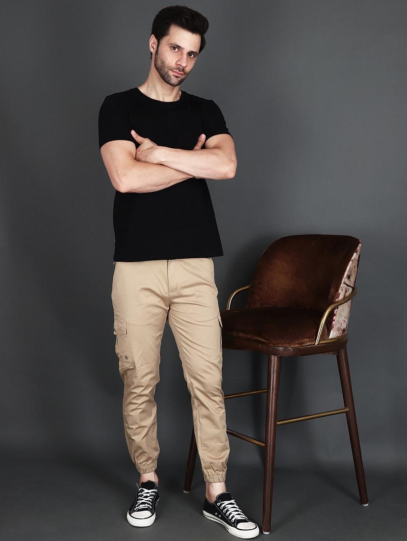 men mid rise solid cargo - 21650253 - Standard Image - 3