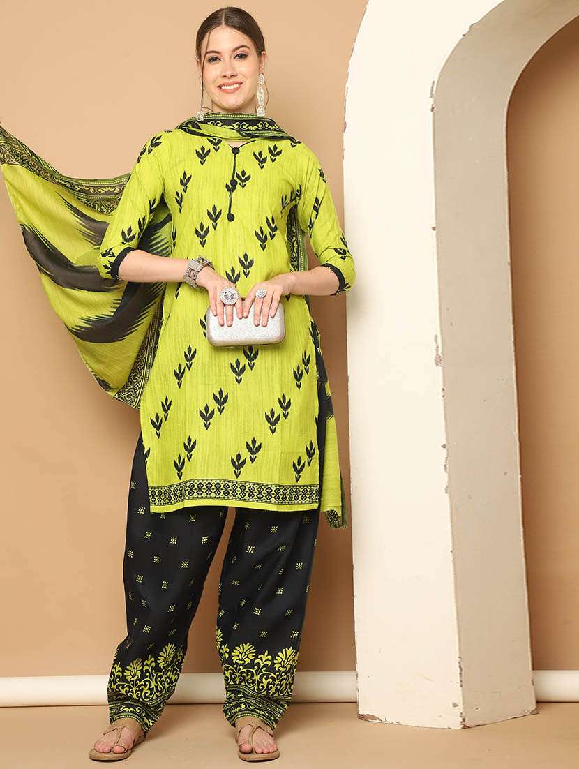 women printed kurta salwar set with dupatta - 21650299 -  Standard Image - 3