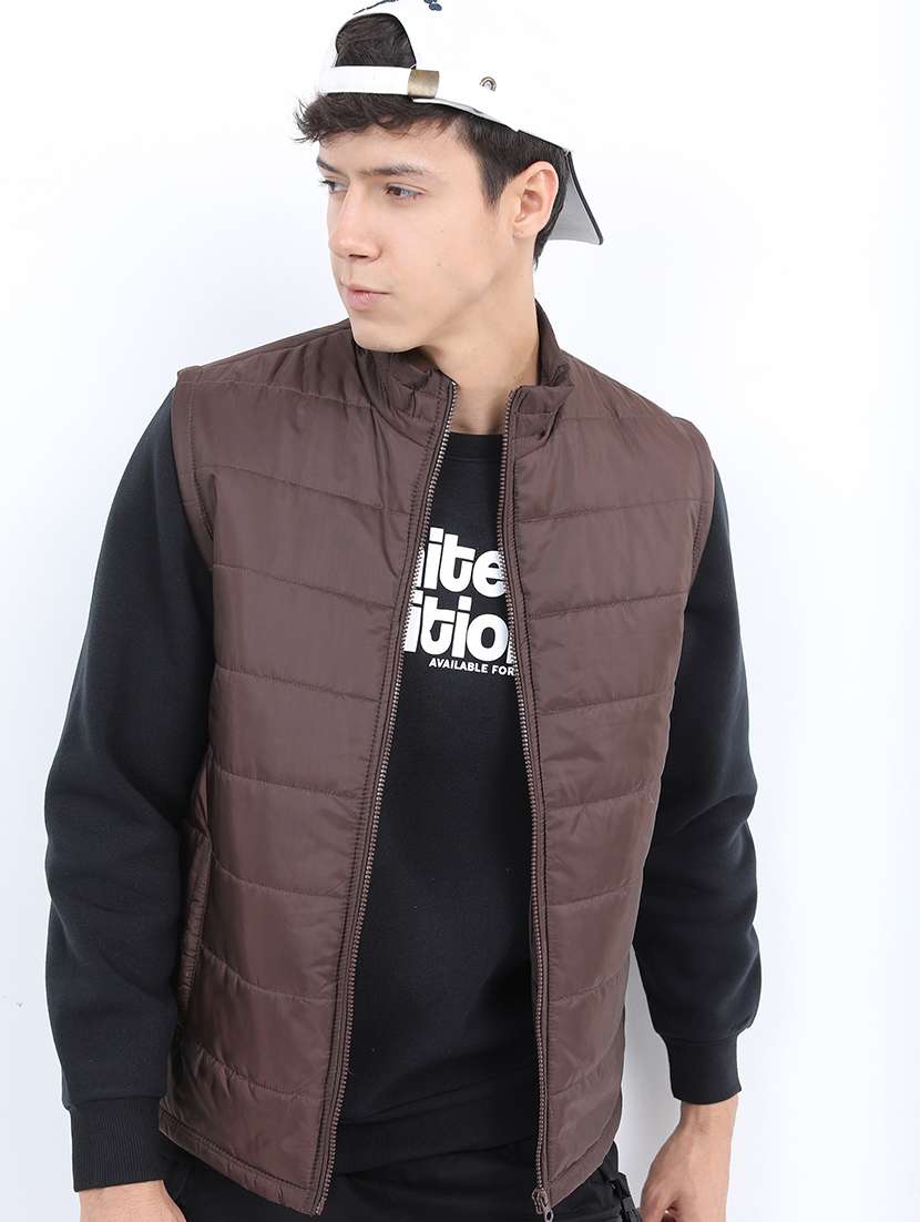men solid sleeveless quilted jacket