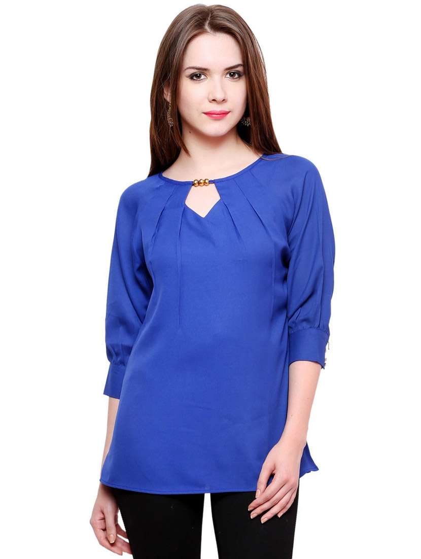 women solid key hole neck regular top