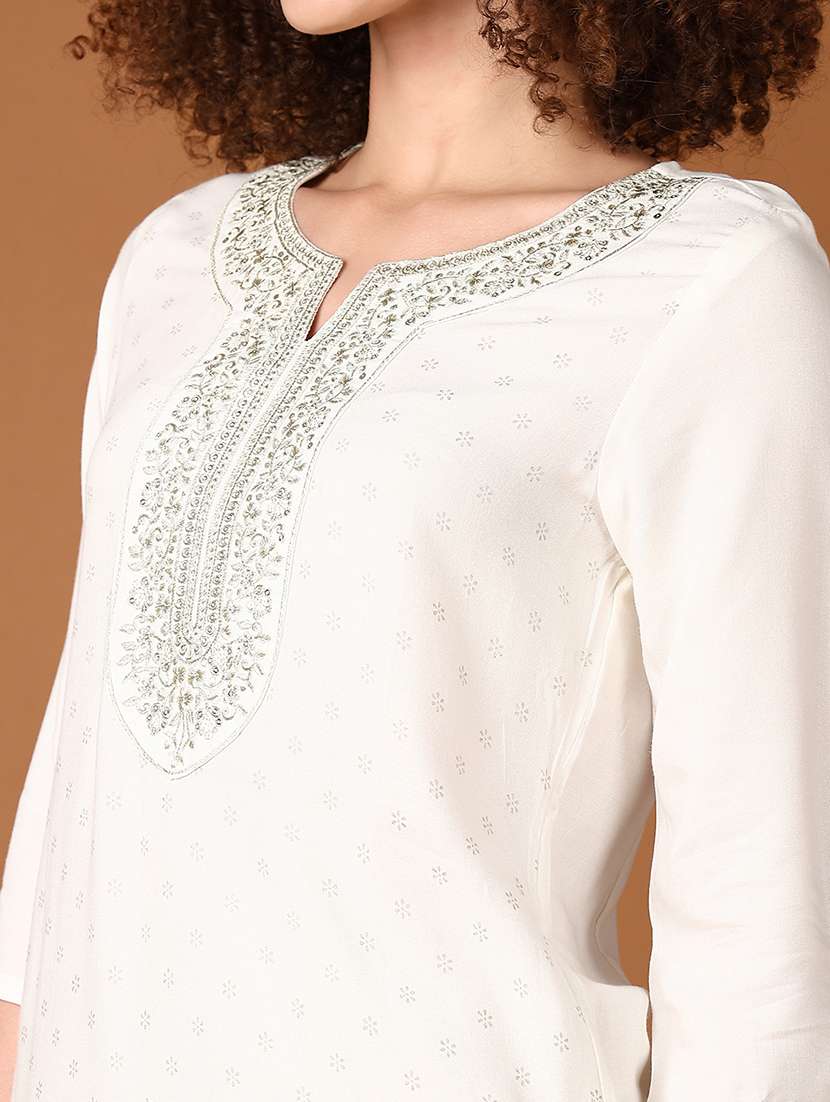 women three quarter sleeve straight kurta - 21651559 - Standard Image - 5
