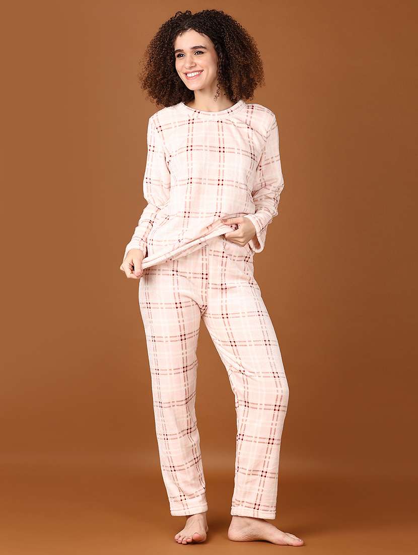 women checkered nightwear pyjama set