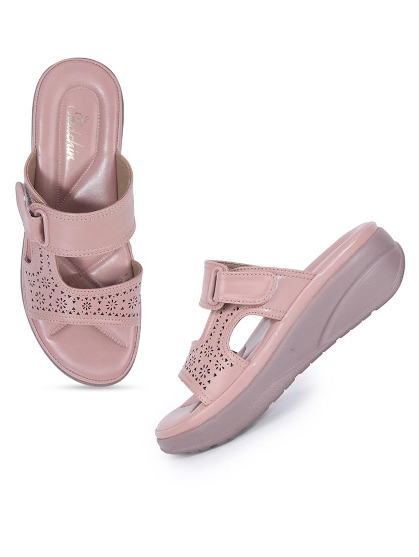 women peach cut work wedge - 21652916 - Standard Image - 3