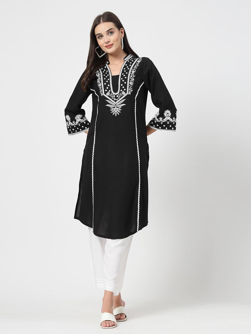 women balck embroidered kurta pant set