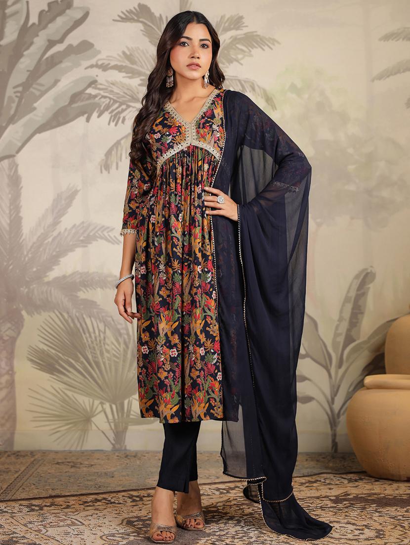 women embroidered three quarter sleeve suit set - 21660753 - Zoom Image - 0