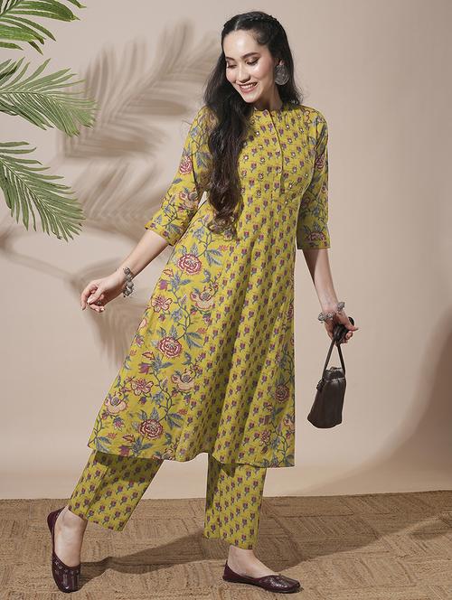 globus women green floral print mandarin neck panelled a-line kurta with elasticated waist pant workwear sets - 21660788 - Standard Image - 0