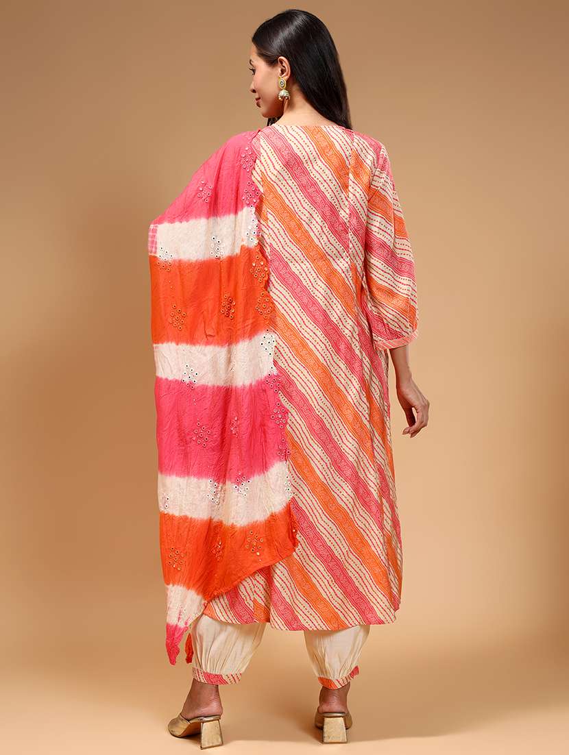 women pink printed kurta salwar set with dupatta - 21661042 -  Standard Image - 3