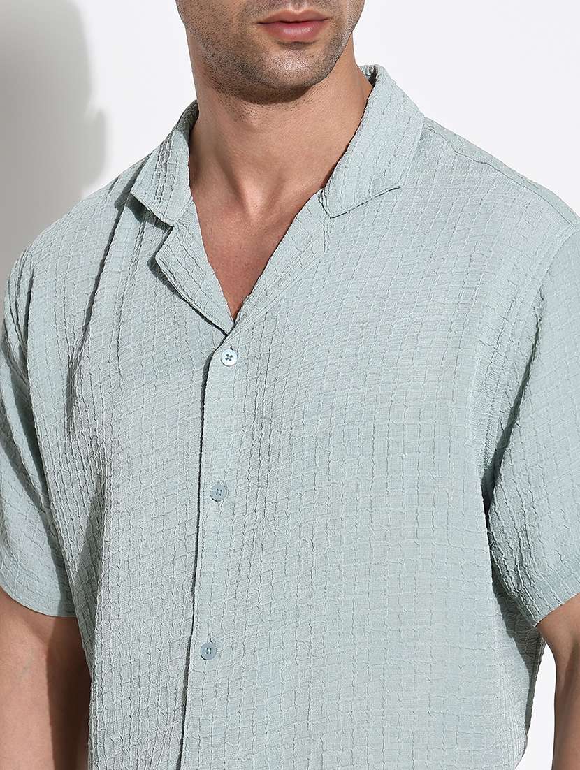 men textured short sleeves loose fit shirt - 21661418 -  Standard Image - 5