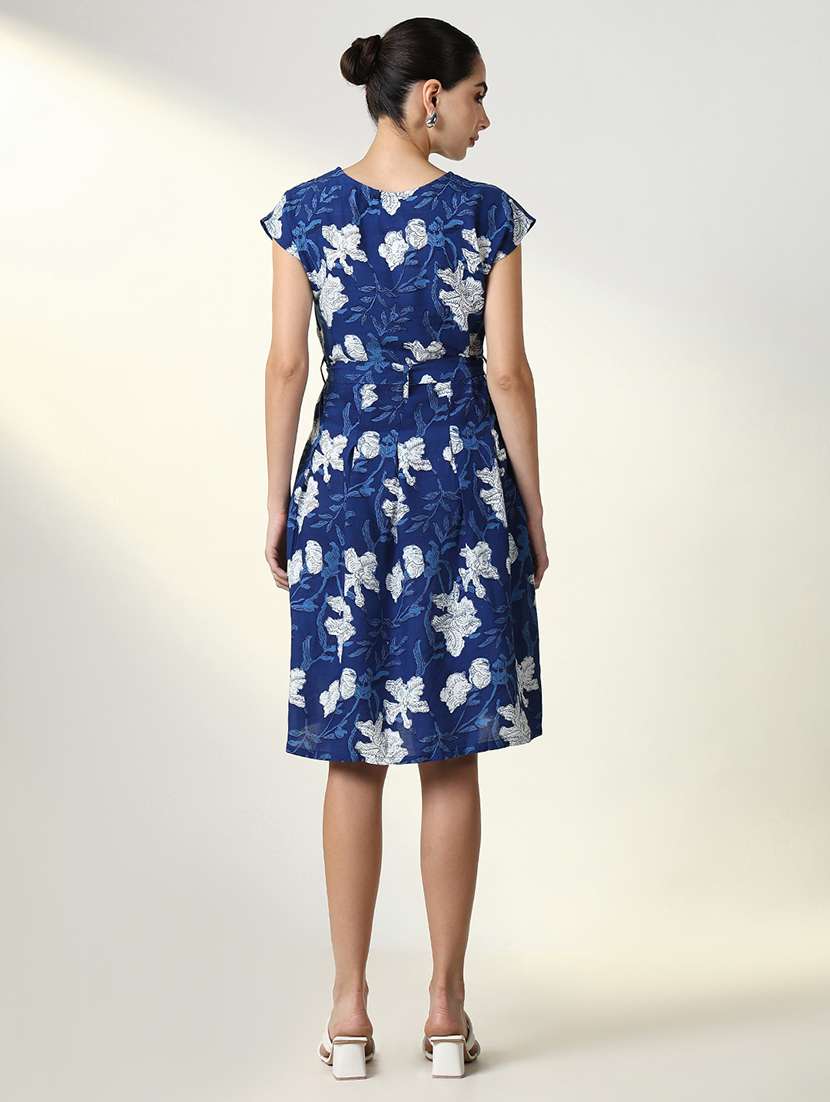 women blue floral printed fit & flare dress - 21661487 -  Standard Image - 3