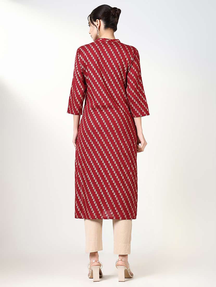 women maroon printed three quarter sleeve straight kurta - 21661538 -  Standard Image - 3