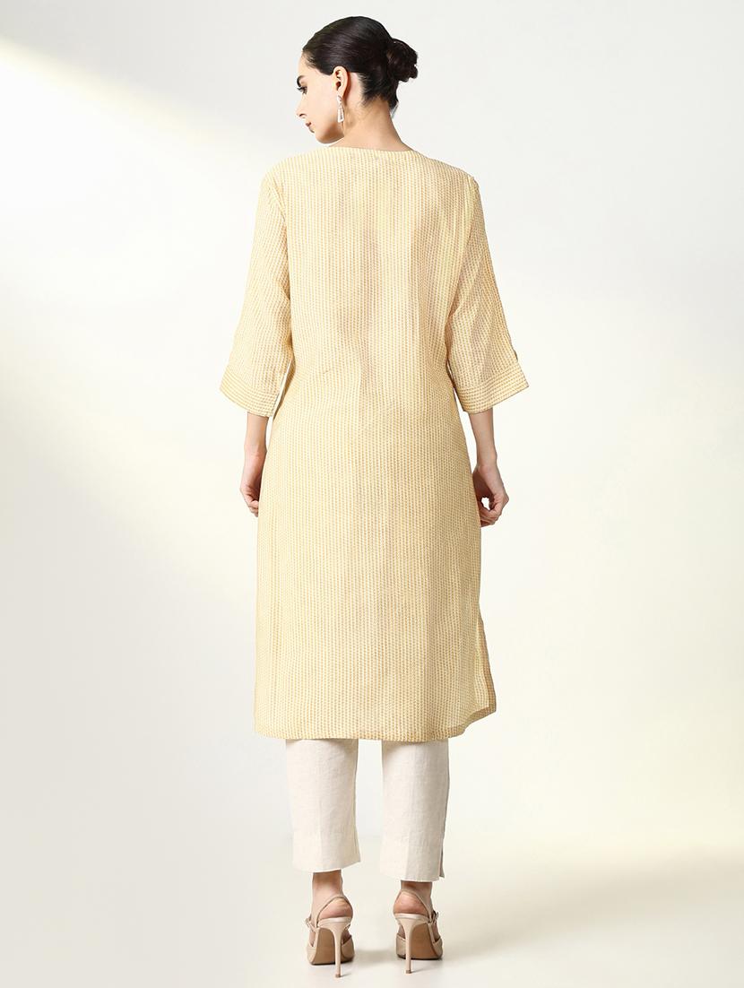 women three quarter sleeve straight kurta - 21661542 - Standard Image - 3