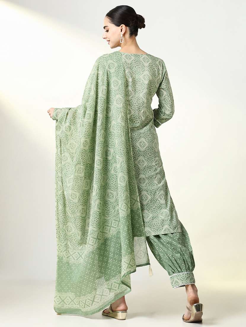 women bandhani kurta salwar set with dupatta - 21661564 -  Standard Image - 3