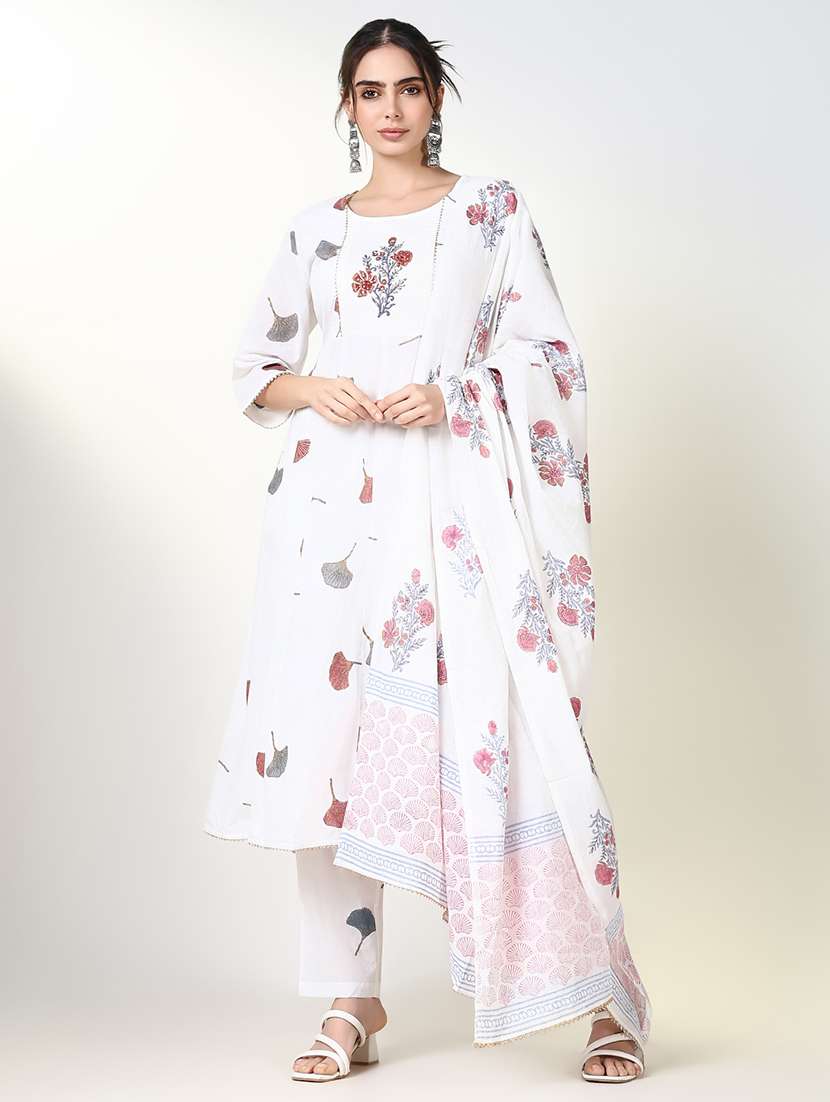 women floral printed kurta pant set with dupatta