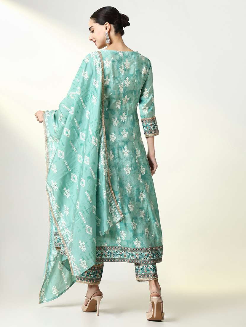 women three quarter sleeve kurta pant with dupatta set - 21661582 -  Standard Image - 3